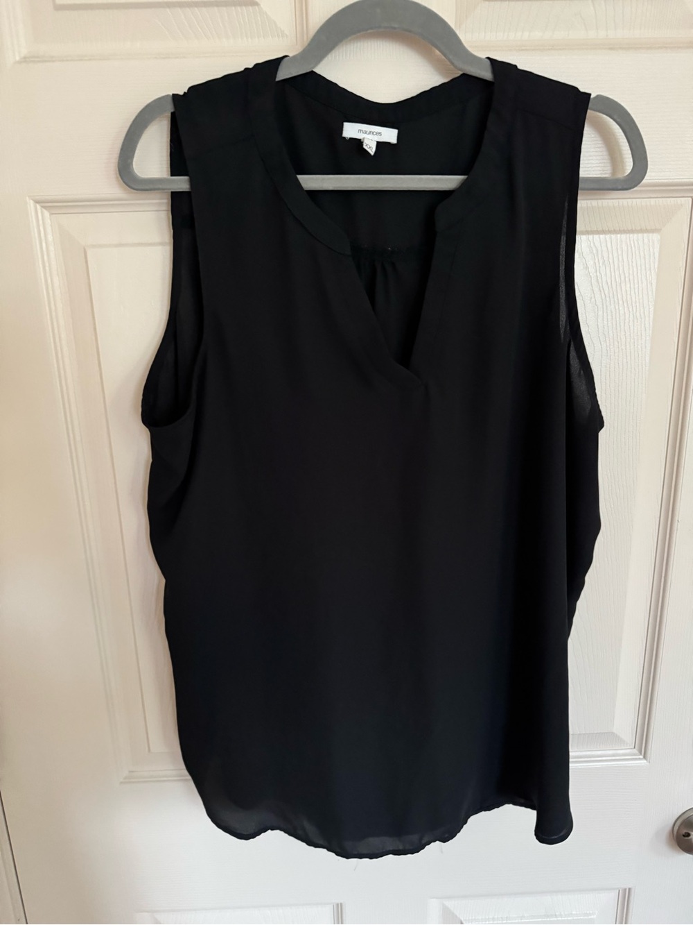 Maurices Black Sleevless V-Neck Blouse